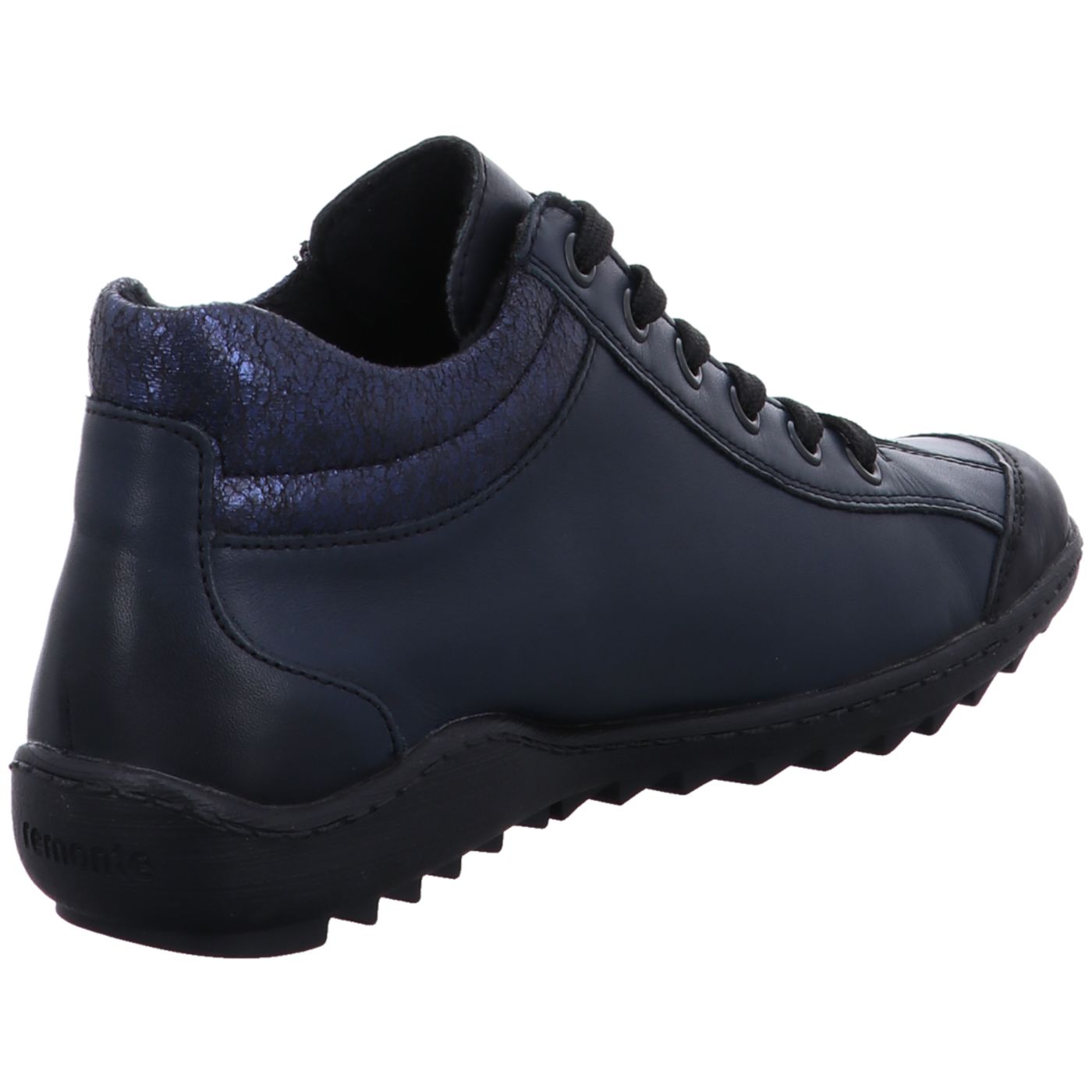 Bild 3 - Remonte Boot