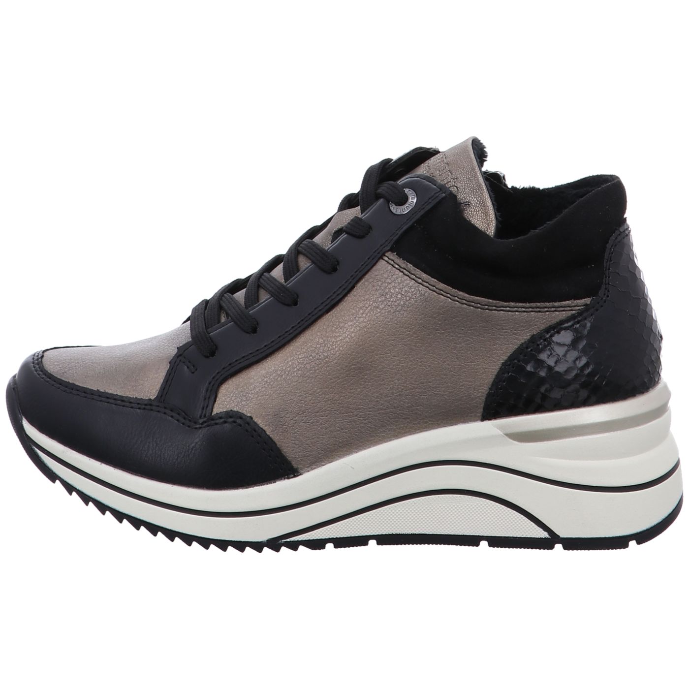 Bild 2 - Remonte Boot